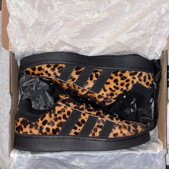 Adidas Original Campus 00s Cheetah Print shoes, size: W's 8 US, 6 1/2 UK, 40 Fr.